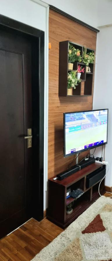 The Grand Royal Luxury Apartment Νουβάρα Ελίγια Εξωτερικό φωτογραφία